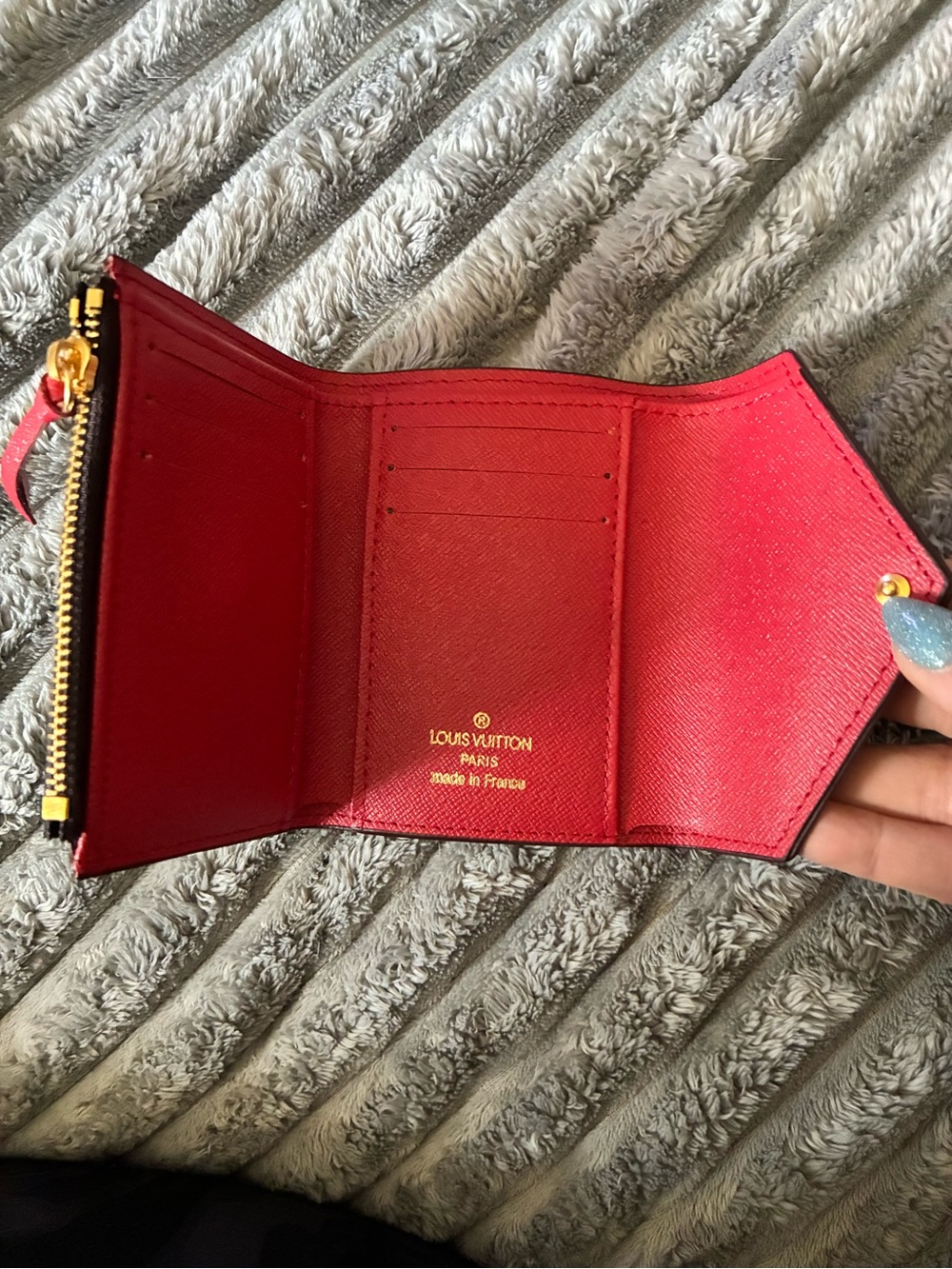 Louis Vuitton Monogram Canvas Wallet with Red lining - Picture 3 of 6